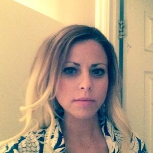 Meet your Posher, Whitney